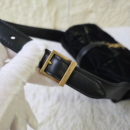 Yves Saint Laurent Quilted Velvet Shoulder Bag (Pre-Owned)
