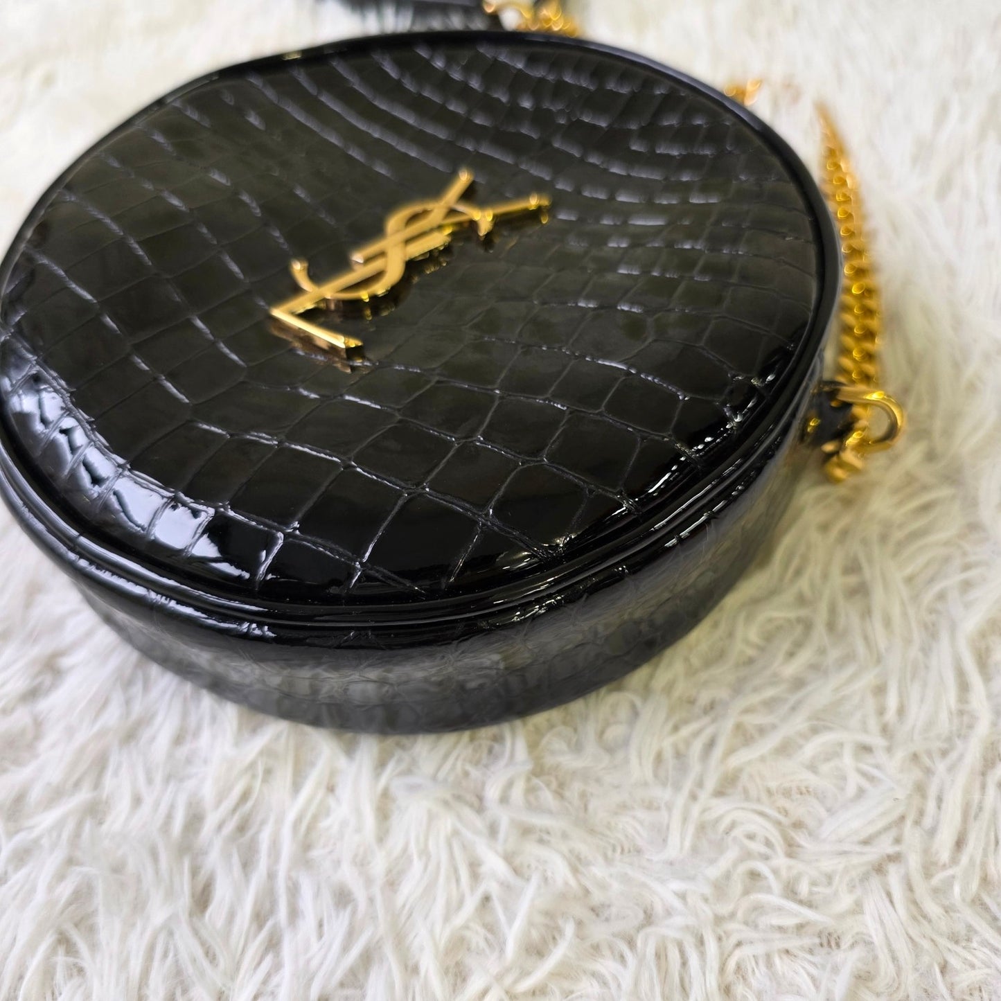 Yves Saint Laurent Black Croc-Embossed Oval Shoulder Bag (Pre-Owned)