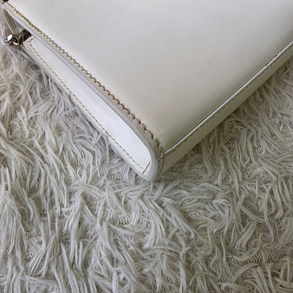 Yves Saint Laurent White Chain Wallet Bag (Pre-Owned)