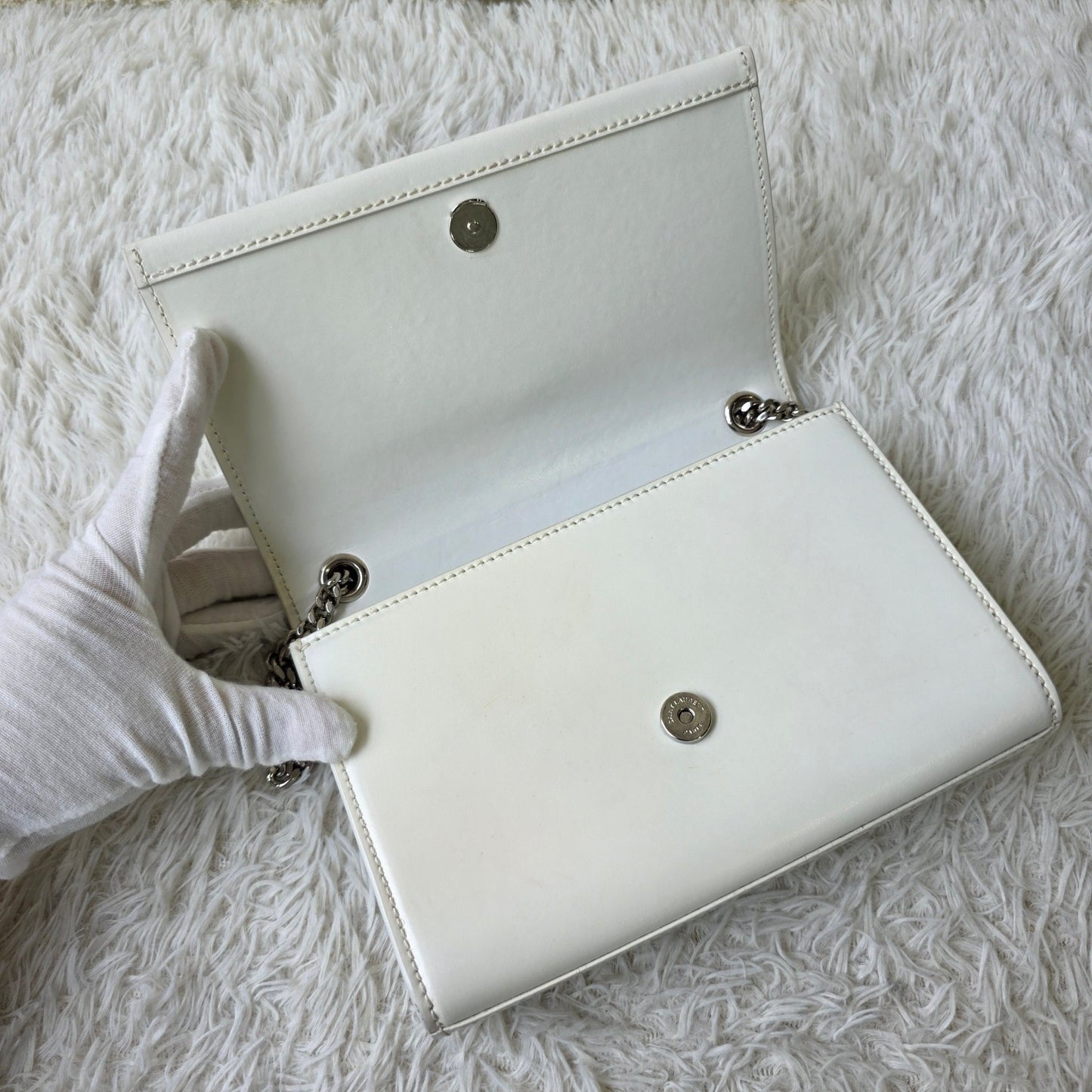 Yves Saint Laurent White Chain Wallet Bag (Pre-Owned)