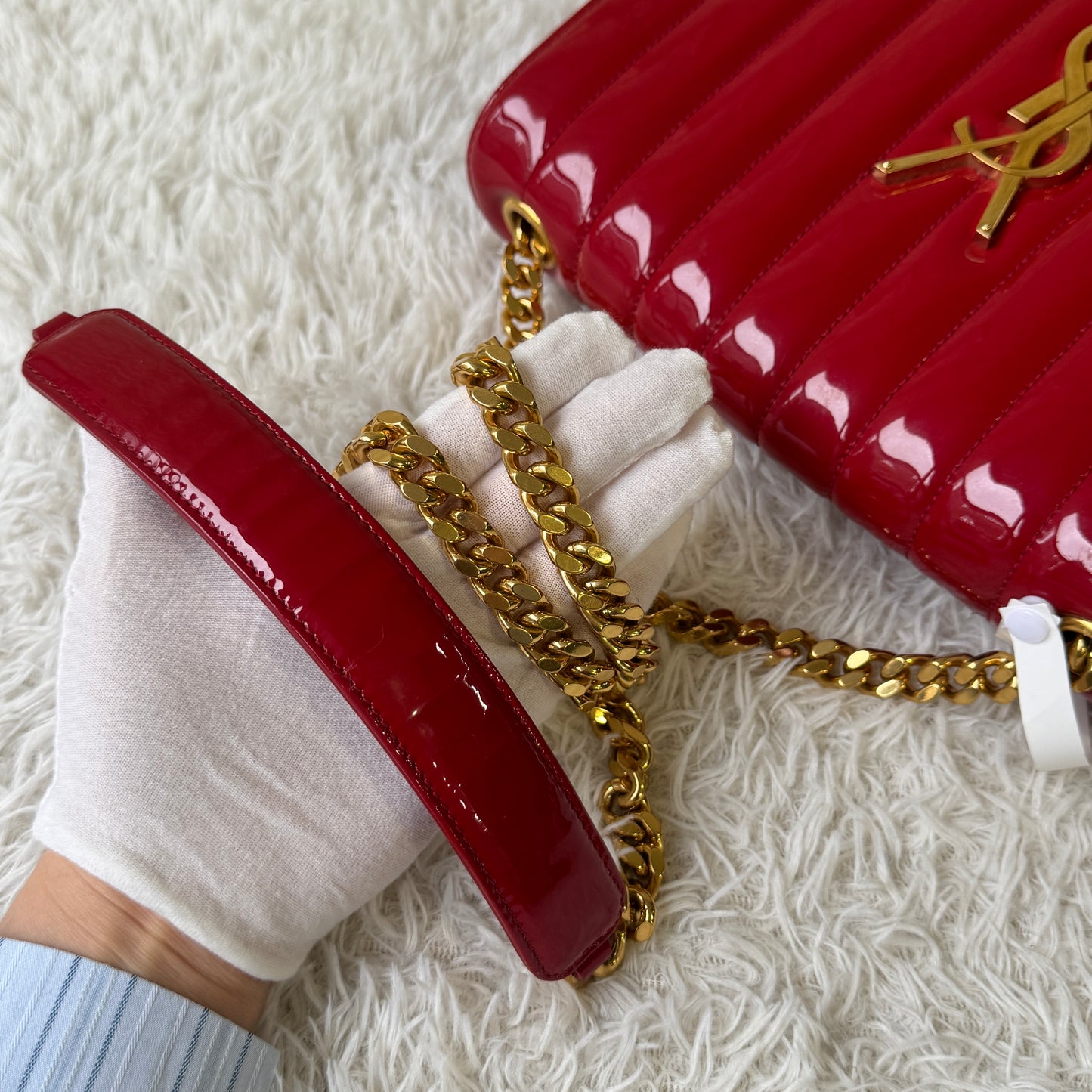 Yves Saint Laurent Vicky Patent Chain Shoulder Bag (Pre-Owned)