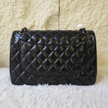 Chanel Classic Double Flap Shoulder Bag (Pre-Owned)