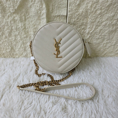Saint Laurent Vinyle Round Quilted Chain Crossbody Bag (Pre-Owned)