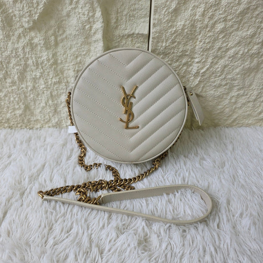 Saint Laurent Vinyle Round Quilted Chain Crossbody Bag (Pre-Owned)