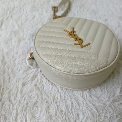 Saint Laurent Vinyle Round Quilted Chain Crossbody Bag (Pre-Owned)