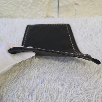 Fendi Selleria Leather Zip Clutch Bag (Pre-Owned)
