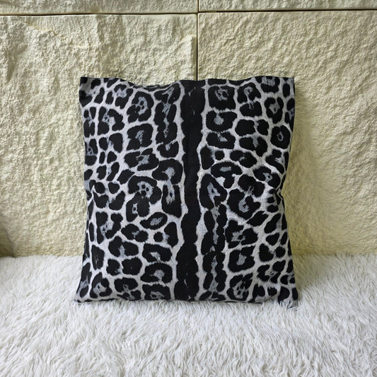 Saint Laurent Leopard Print Canvas Tote Bag (Pre-Owned)