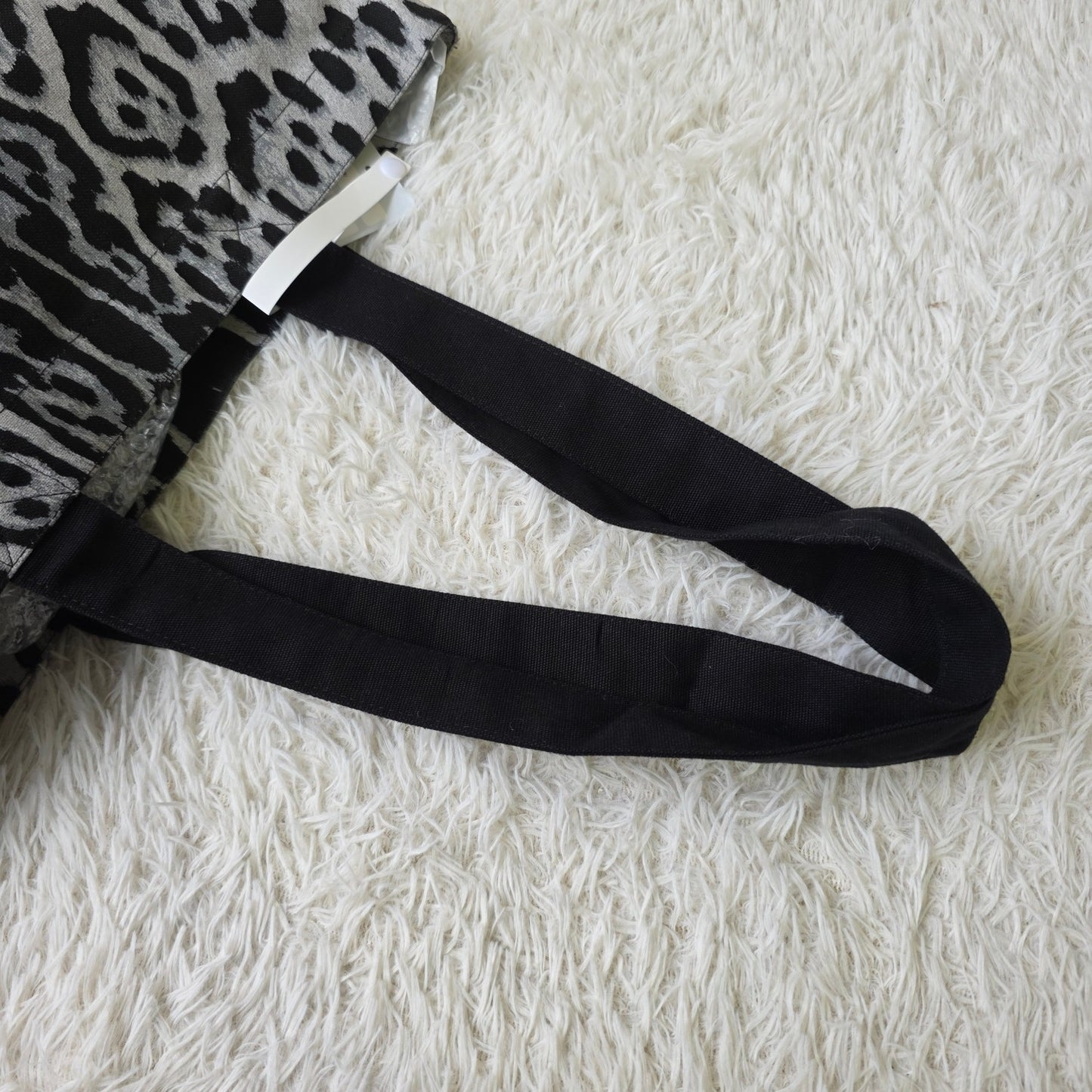 Saint Laurent Leopard Print Canvas Tote Bag (Pre-Owned)