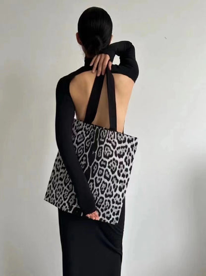 Saint Laurent Leopard Print Canvas Tote Bag (Pre-Owned)