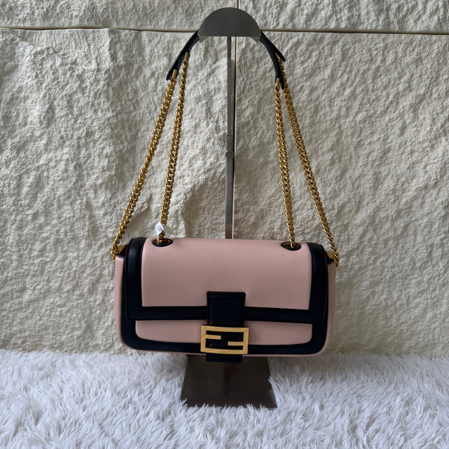 Fendi Kan I Colorblock Chain Shoulder Bag (Pre-Owned)
