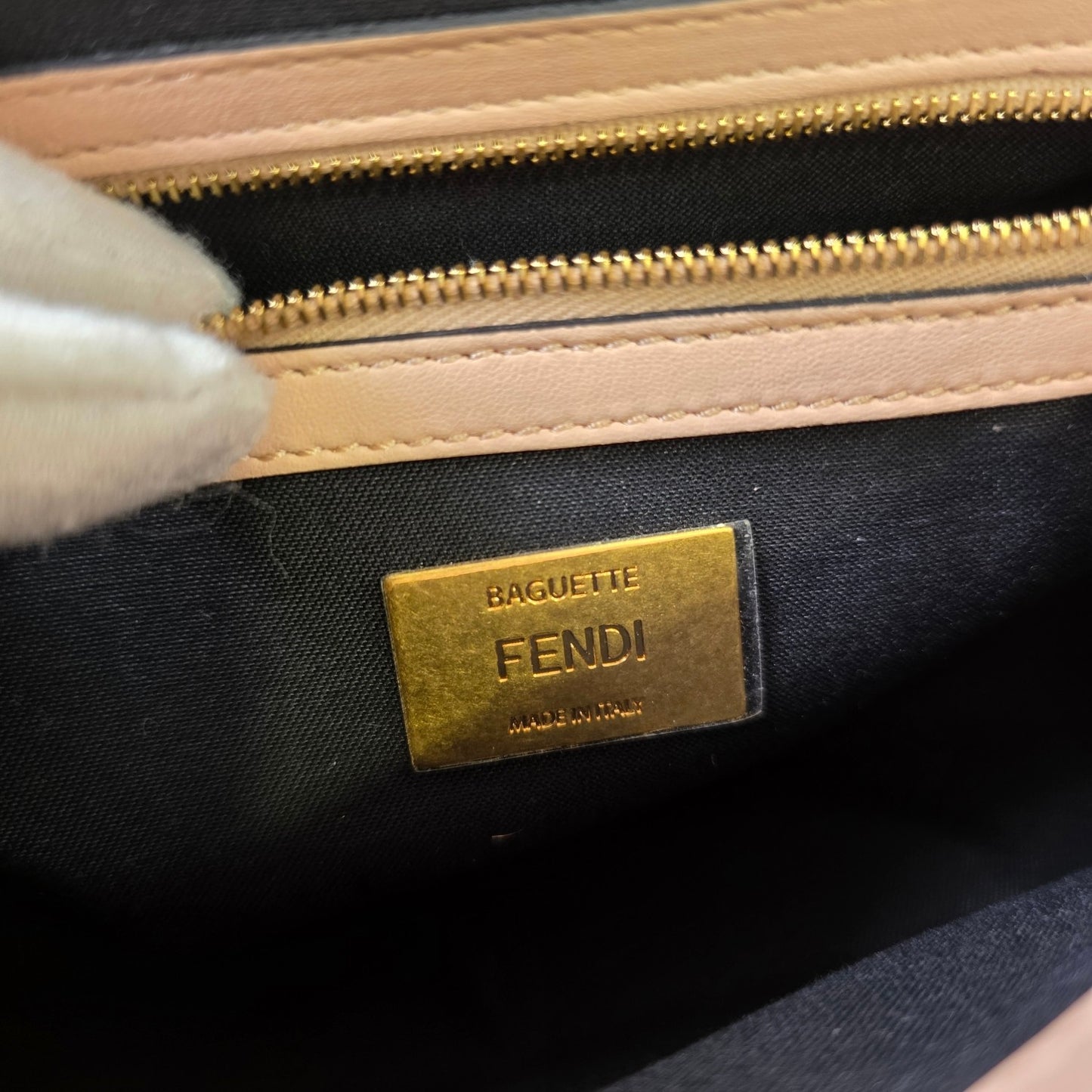 Fendi Kan I Colorblock Chain Shoulder Bag (Pre-Owned)