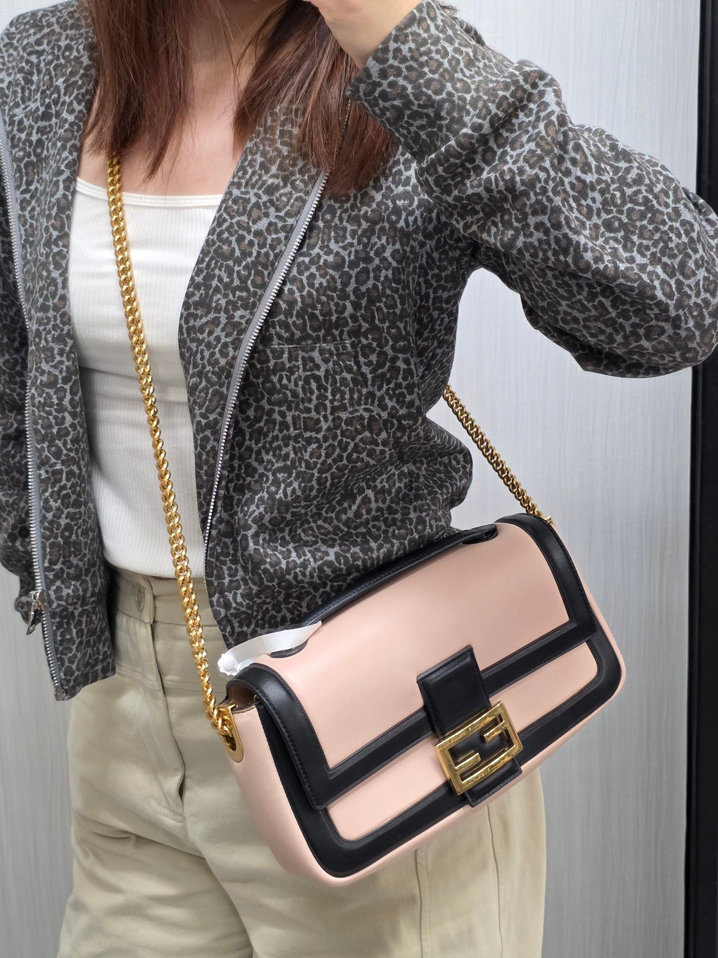 Fendi Kan I Colorblock Chain Shoulder Bag (Pre-Owned)