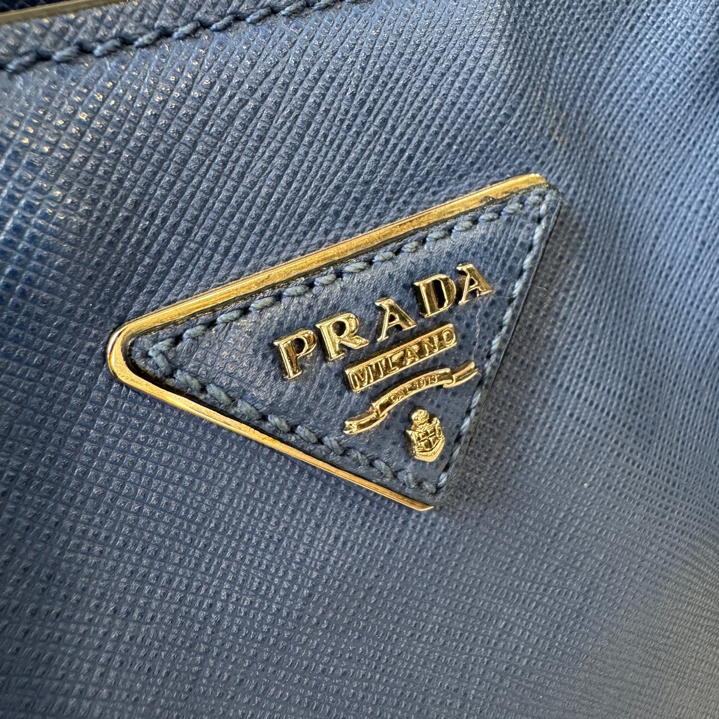 Prada Saffiano Leather Tote Bag (Pre-Owned)