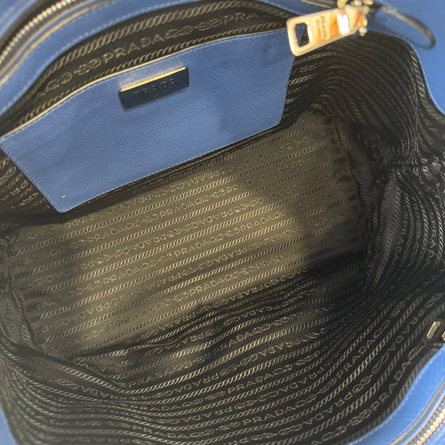 Prada Saffiano Leather Tote Bag (Pre-Owned)