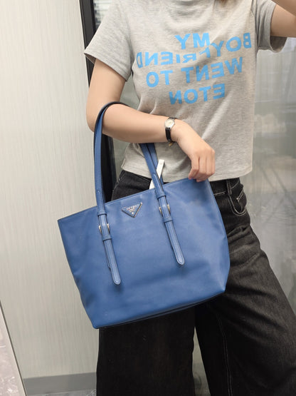 Prada Saffiano Leather Tote Bag (Pre-Owned)
