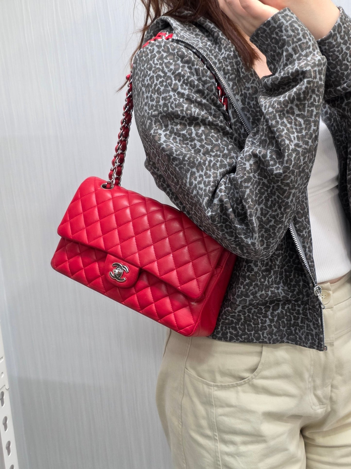 Chanel Quilted Classic Flap Chain Shoulder Bag (Pre-Owned)
