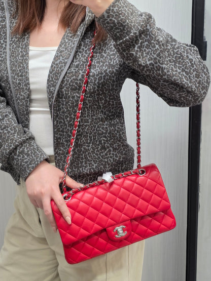 Chanel Quilted Classic Flap Chain Shoulder Bag (Pre-Owned)