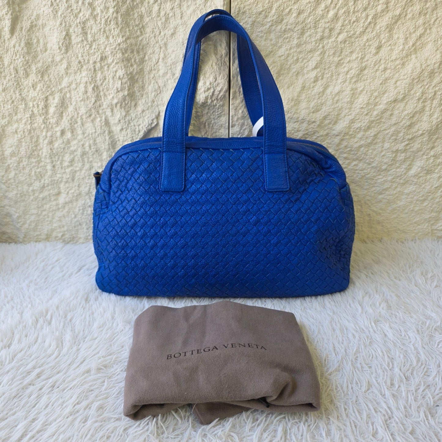 Bottega Veneta Intrecciato Leather Boston Bag (Pre-Owned)