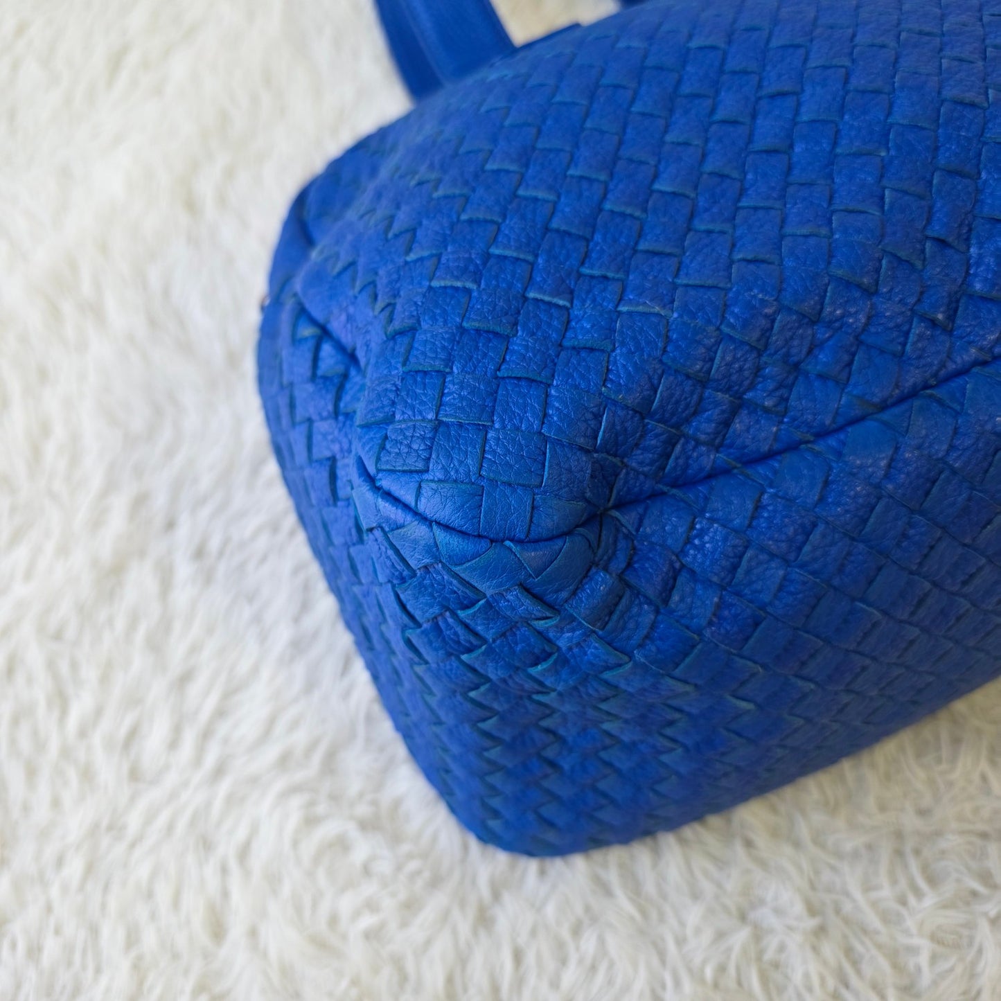 Bottega Veneta Intrecciato Leather Boston Bag (Pre-Owned)
