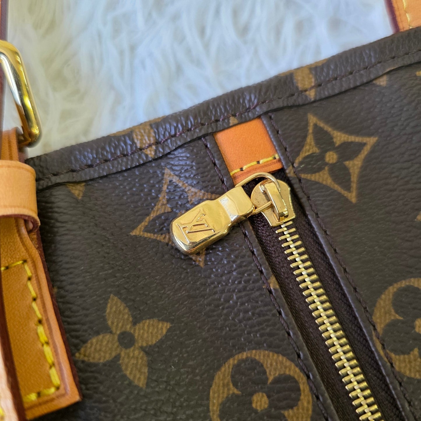 Louis Vuitton Monogram Popincourt Tote Bag (Pre-Owned)