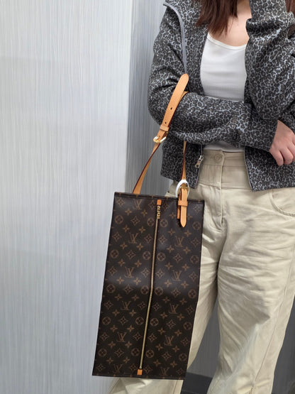 Louis Vuitton Monogram Popincourt Tote Bag (Pre-Owned)