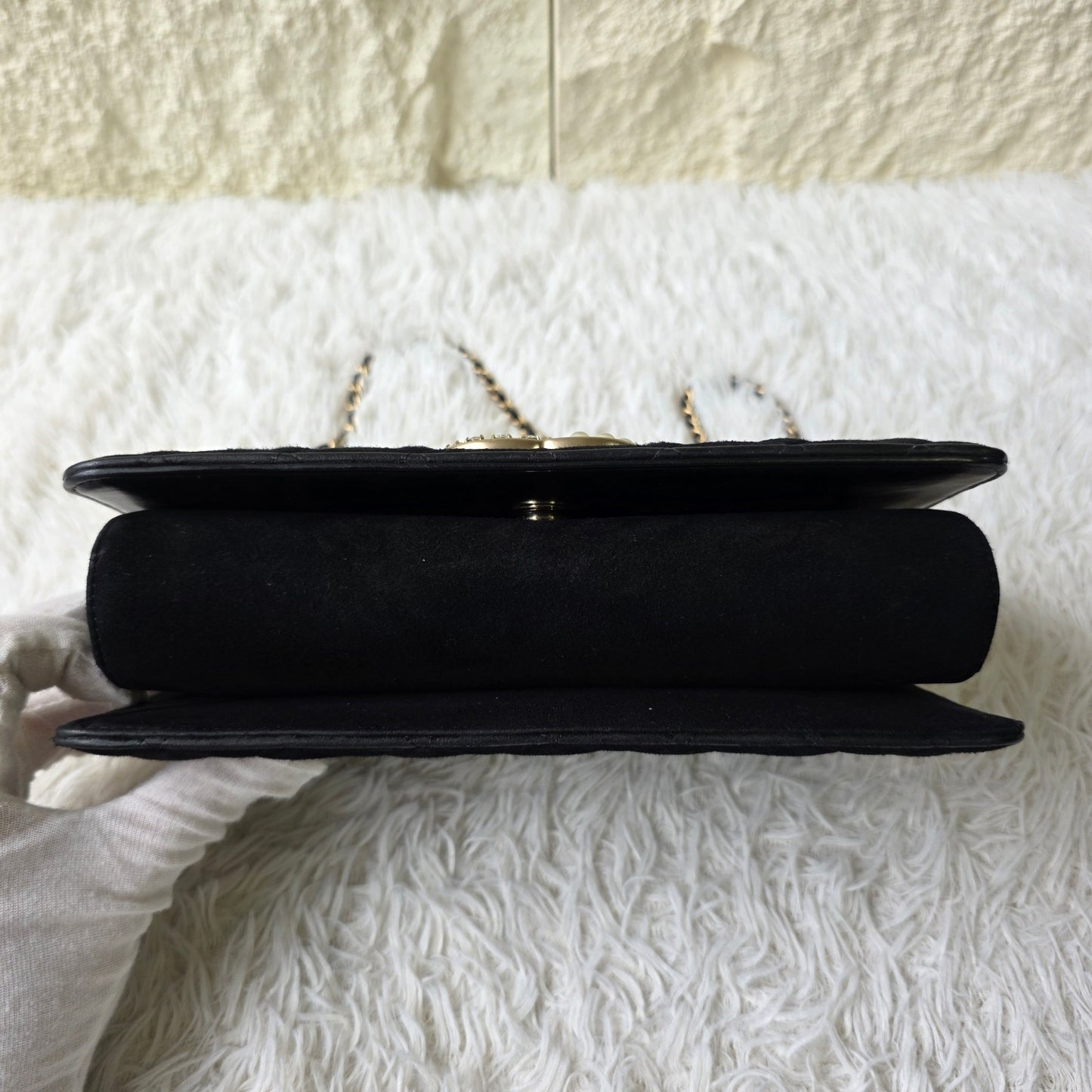 Chanel Quilted Velvet Pearl CC Chain Shoulder Bag (Pre-Owned)