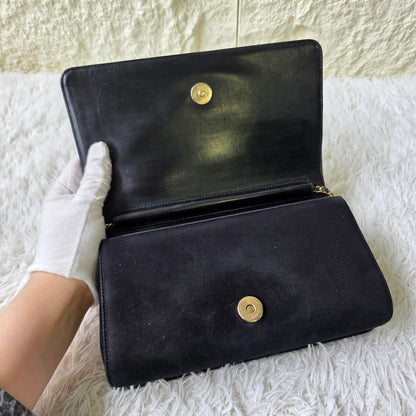 Chanel Quilted Velvet Pearl CC Chain Shoulder Bag (Pre-Owned)