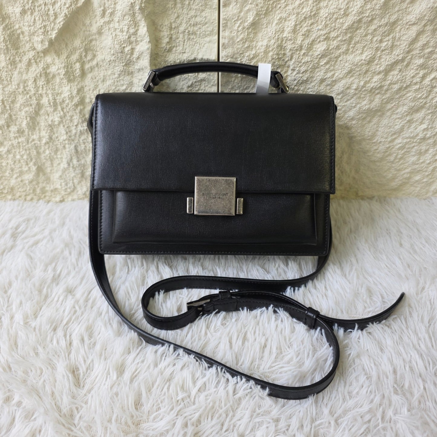 Saint Laurent Bellechasse Leather Shoulder Bag (Pre-Owned)