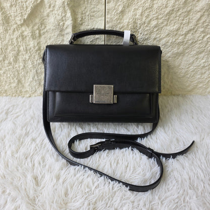Saint Laurent Bellechasse Leather Shoulder Bag (Pre-Owned)
