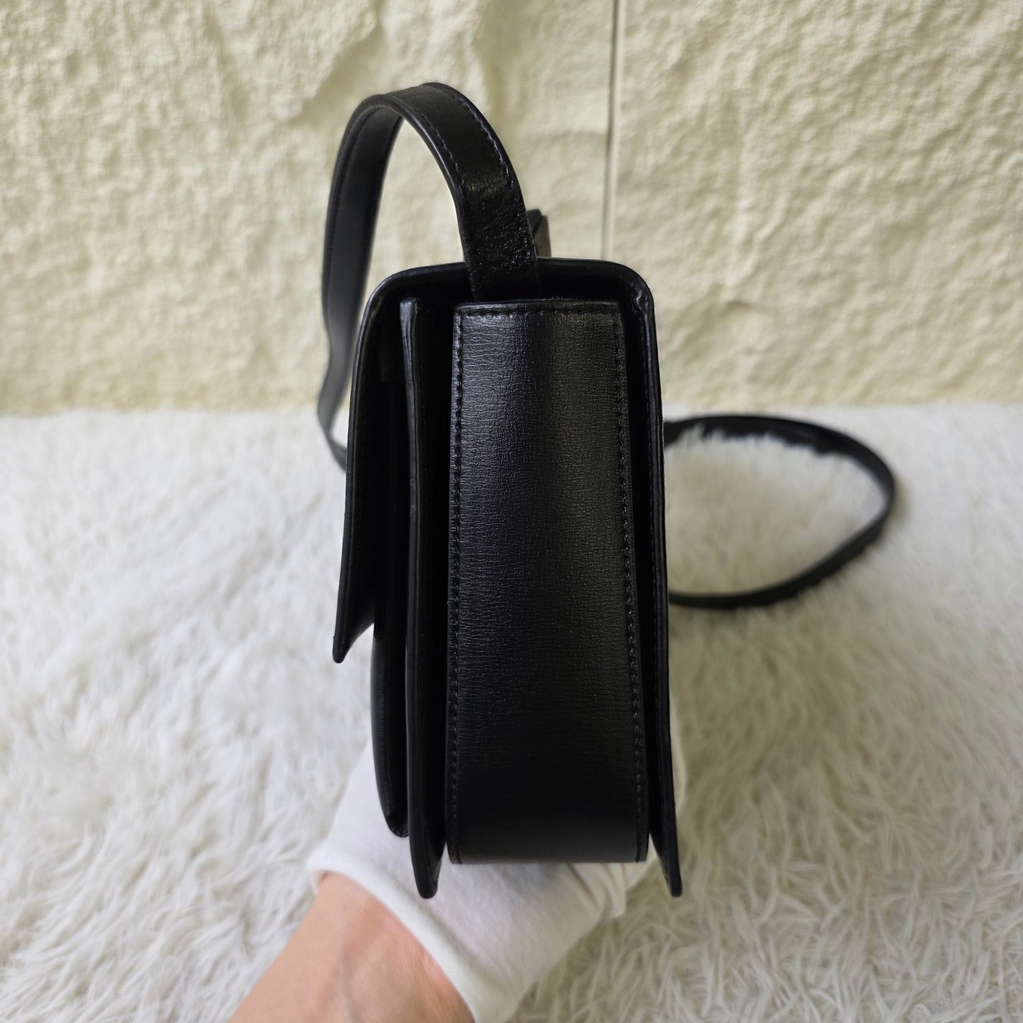 Saint Laurent Bellechasse Leather Shoulder Bag (Pre-Owned)