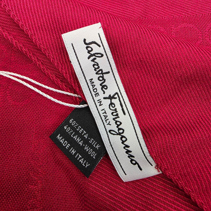 Salvatore Ferragamo Red Gancini Scarf (Pre-Owned)