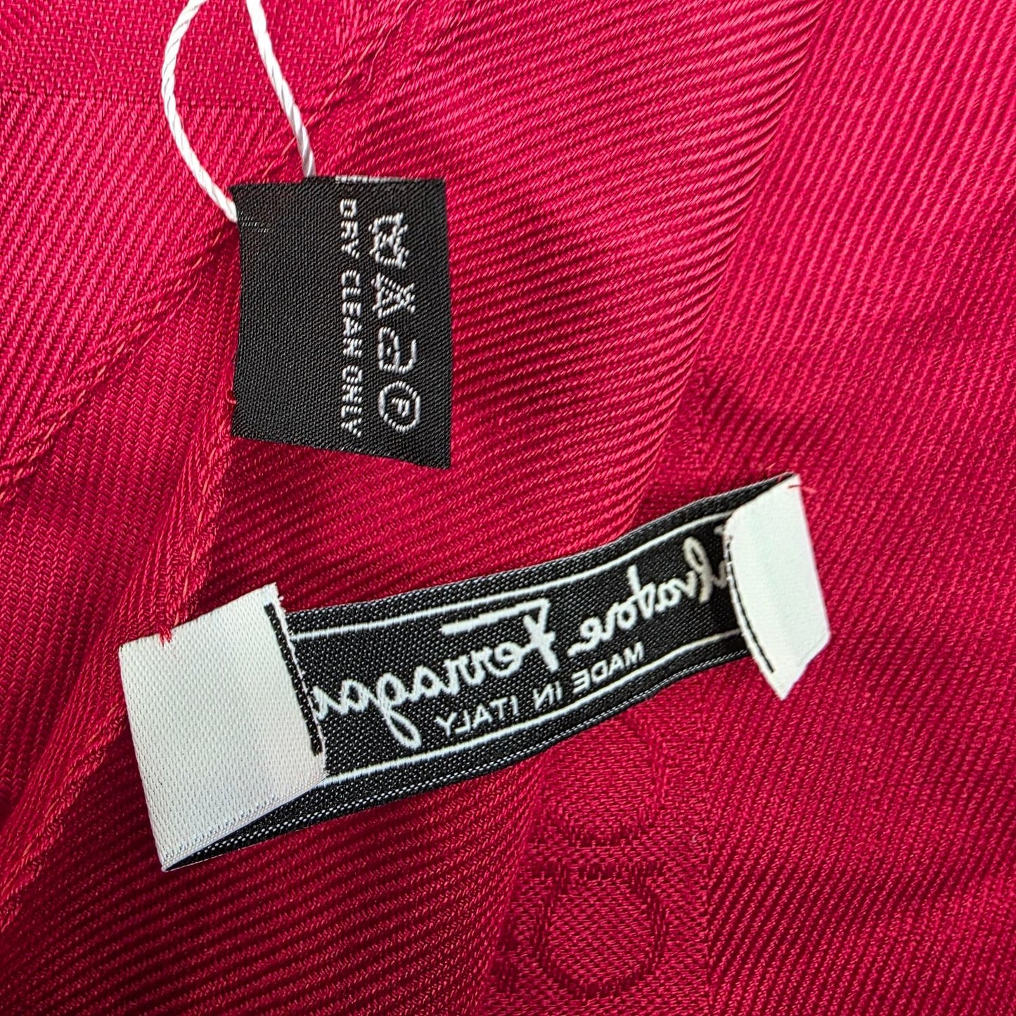 Salvatore Ferragamo Red Gancini Scarf (Pre-Owned)