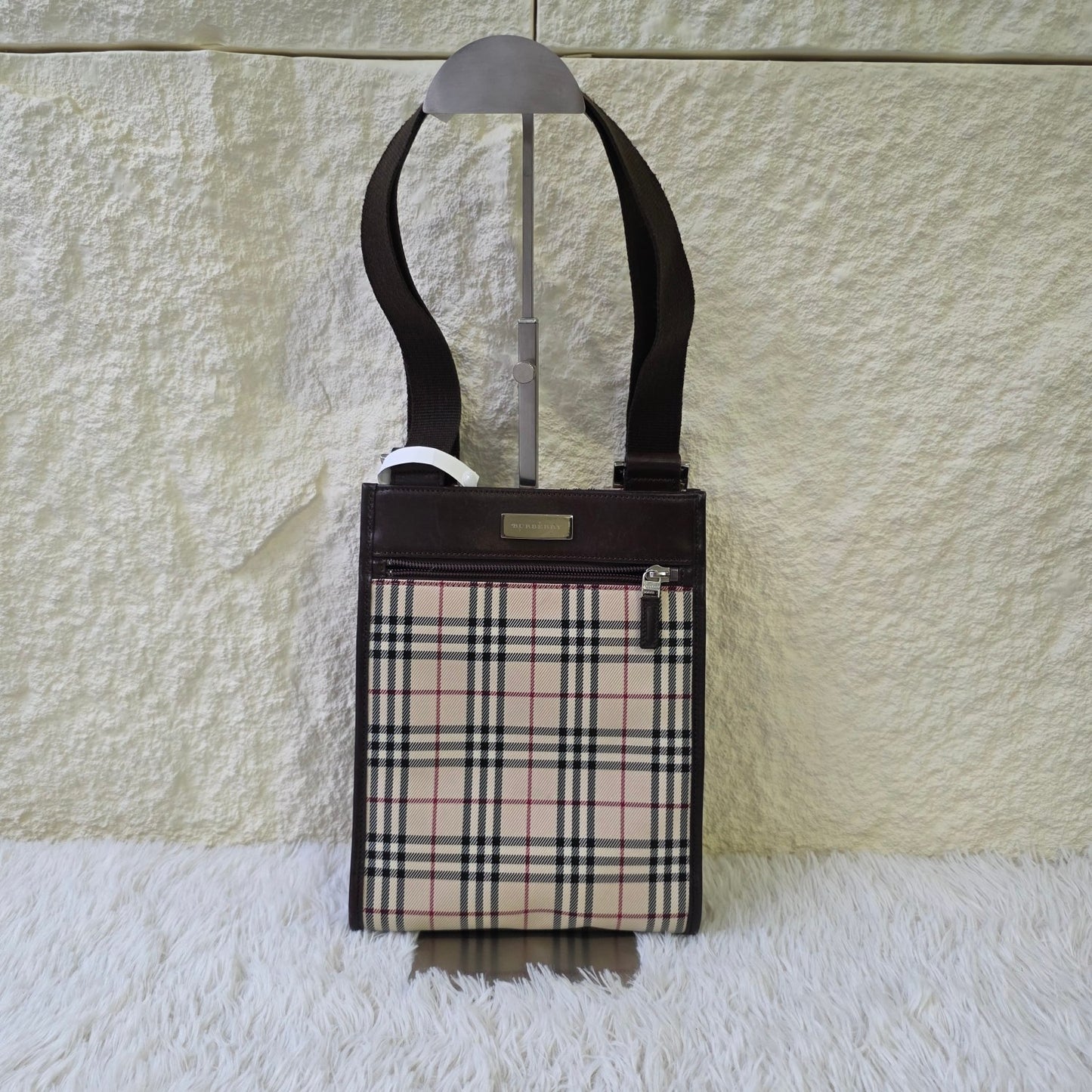 Burberry Nova Check Canvas Shoulder Bag (Pre-Owned)