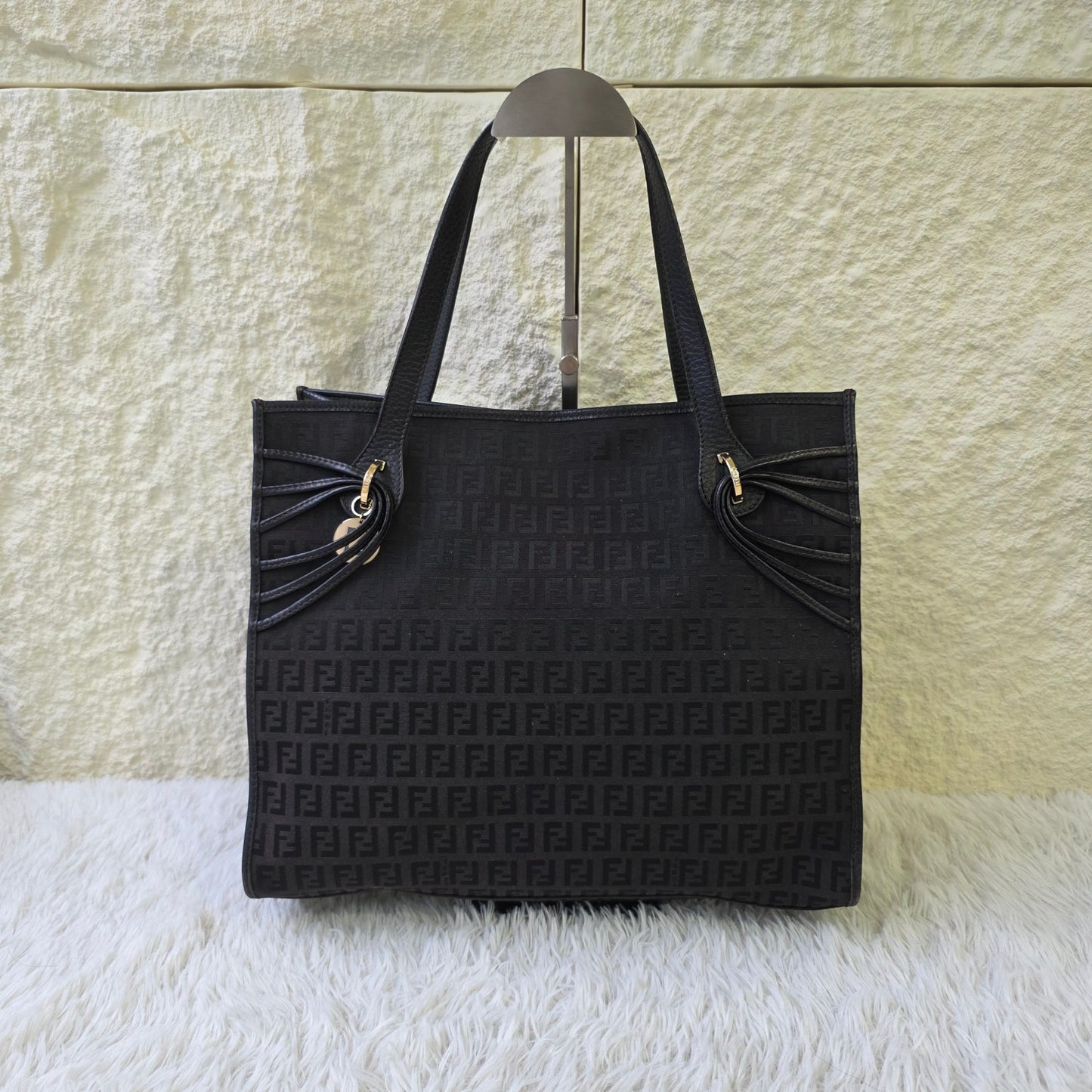 Fendi Zucca Canvas Tote Bag (Pre-Owned)