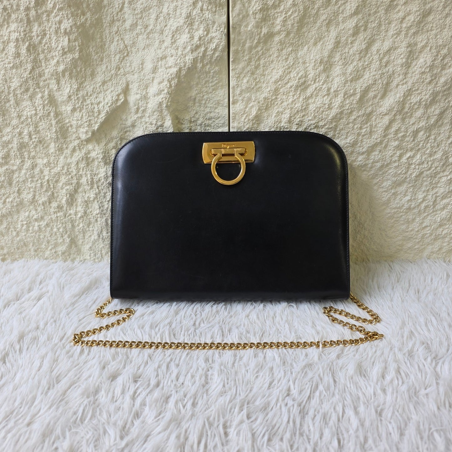 Salvatore Ferragamo Gancini Leather Chain Shoulder Bag (Pre-Owned)