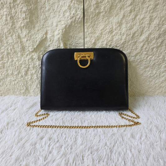 Salvatore Ferragamo Gancini Leather Chain Shoulder Bag (Pre-Owned)