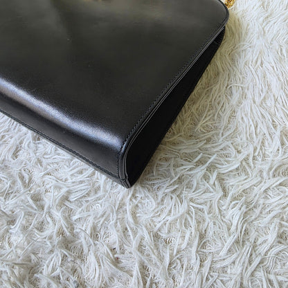 Salvatore Ferragamo Gancini Leather Chain Shoulder Bag (Pre-Owned)