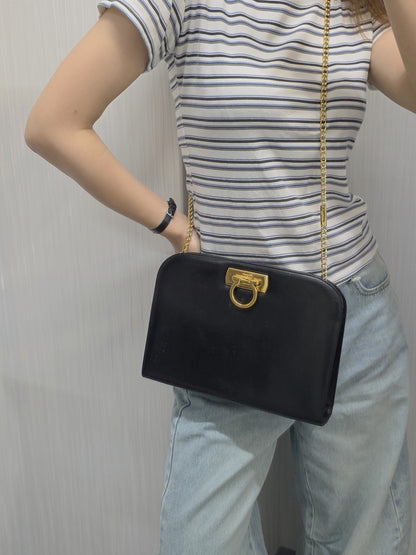 Salvatore Ferragamo Gancini Leather Chain Shoulder Bag (Pre-Owned)