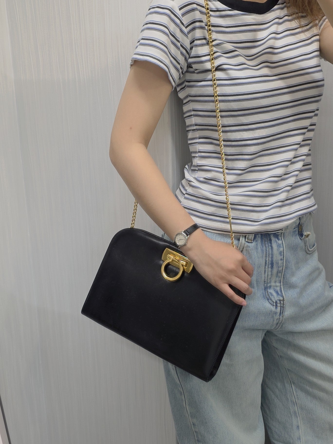 Salvatore Ferragamo Gancini Leather Chain Shoulder Bag (Pre-Owned)