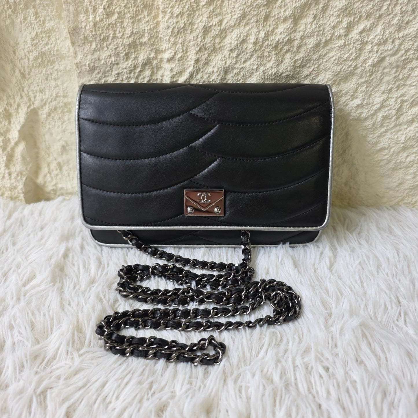 1 Chanel Chevron Quilted Chain Wallet (Pre-Owned)