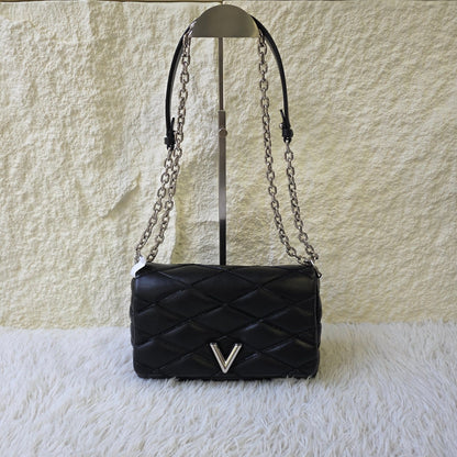 Louis Vuitton Quilted Leather Chain Shoulder Bag (Pre-Owned)