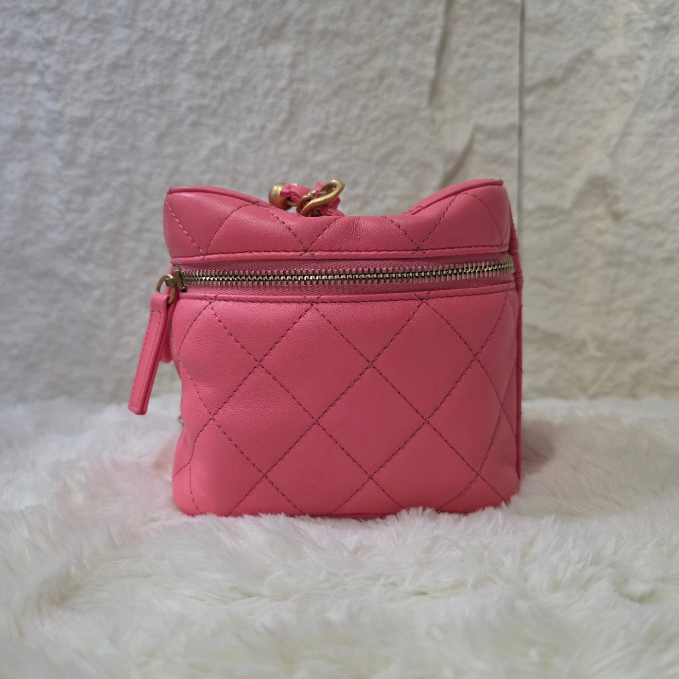 Chanel Quilted Vanity Chain Bag (Pre-Owned)