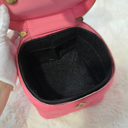 Chanel Quilted Vanity Chain Bag (Pre-Owned)