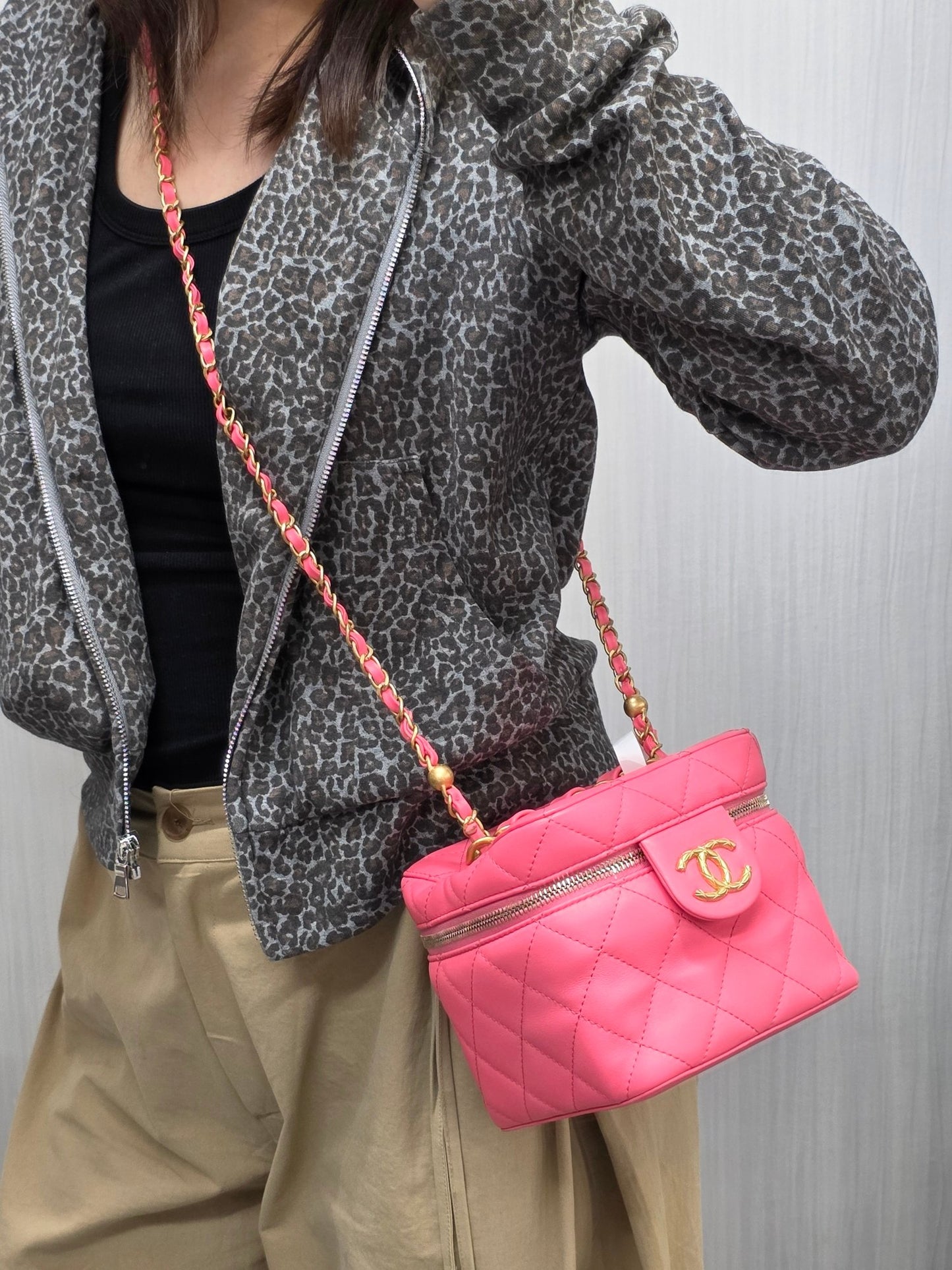 Chanel Quilted Vanity Chain Bag (Pre-Owned)
