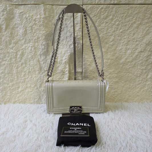 Chanel Boy Chanel Chain Shoulder Bag (Pre-Owned)