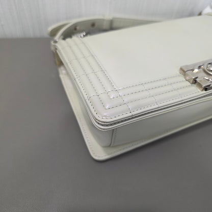 Chanel Boy Chanel Chain Shoulder Bag (Pre-Owned)