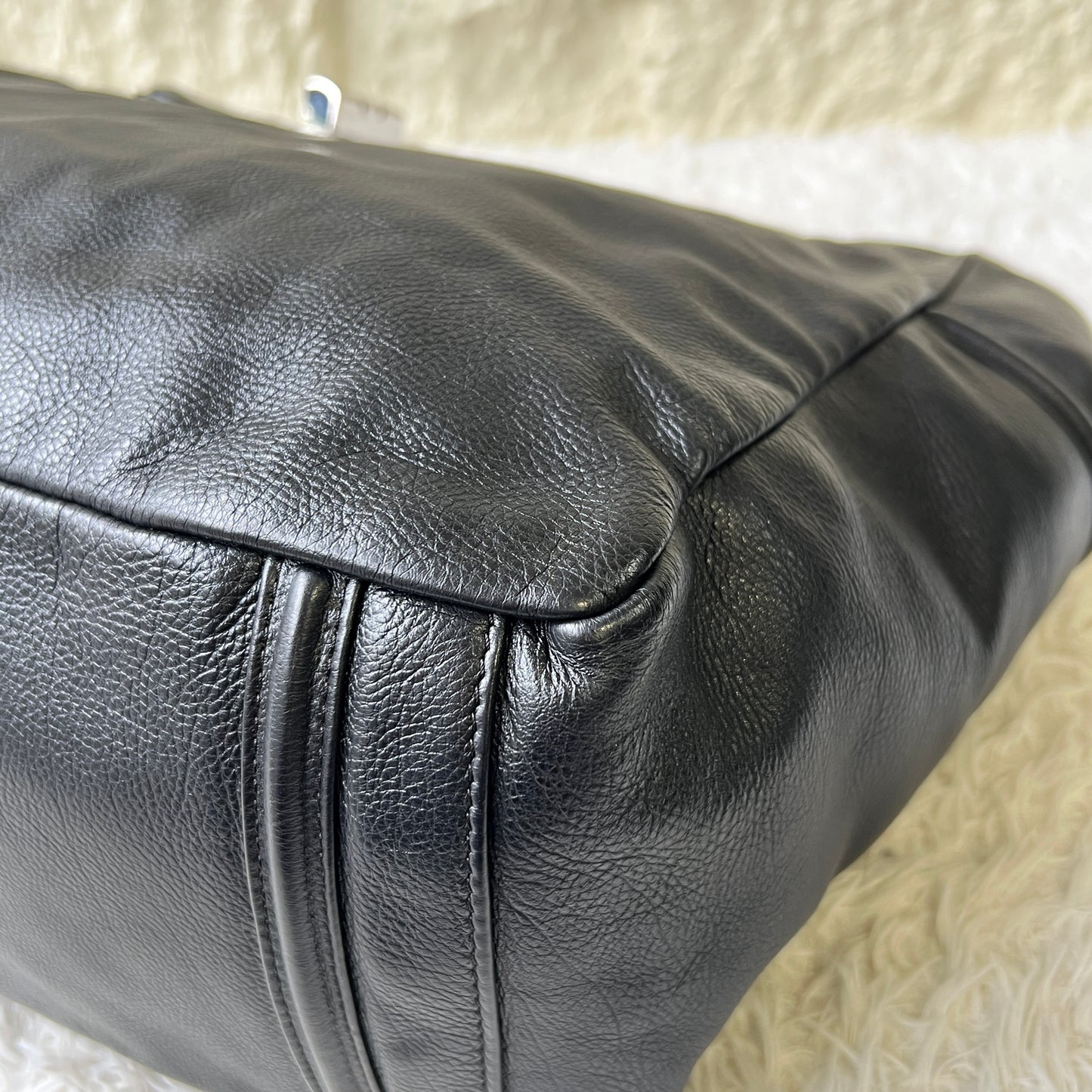 Chanel Reissue Chain Shoulder Tote Bag (Pre-Owned)