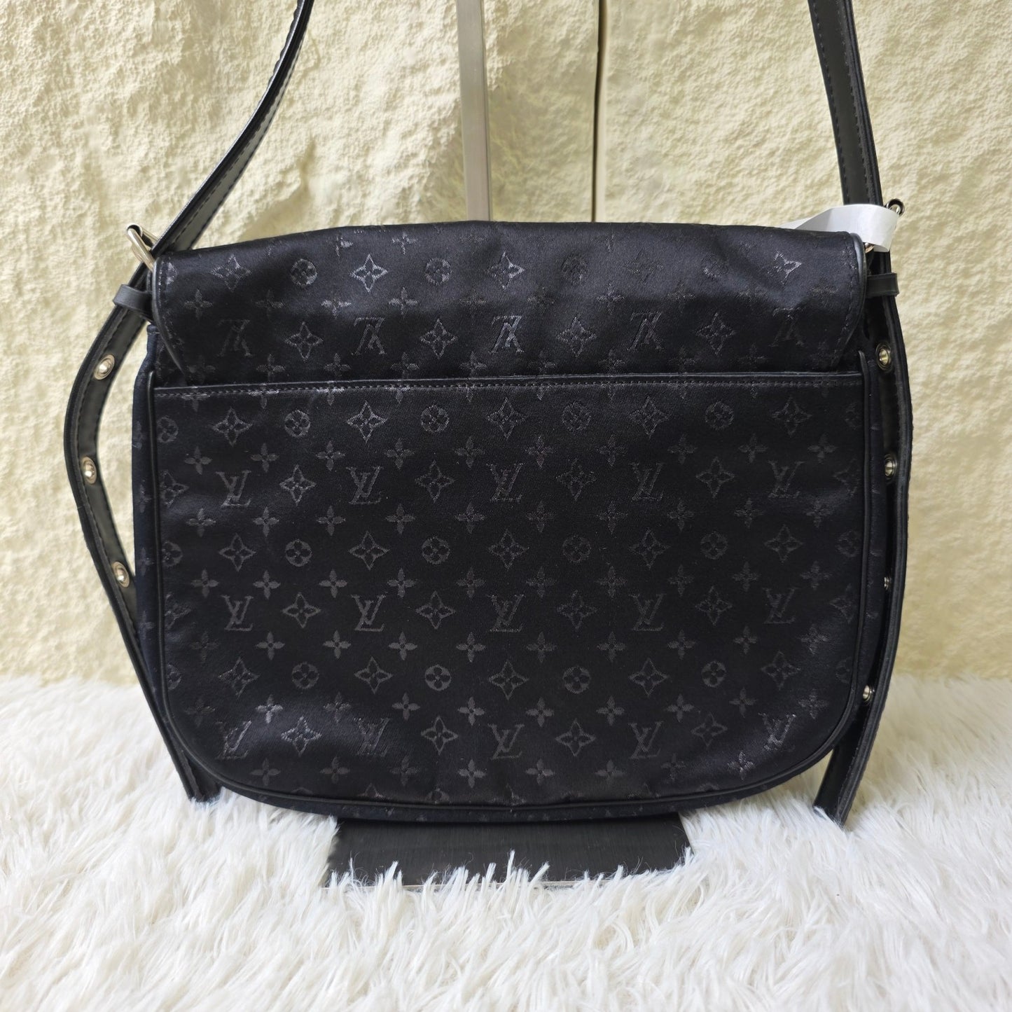 Louis Vuitton Monogram Appliqué Shoulder Bag (Pre-Owned)