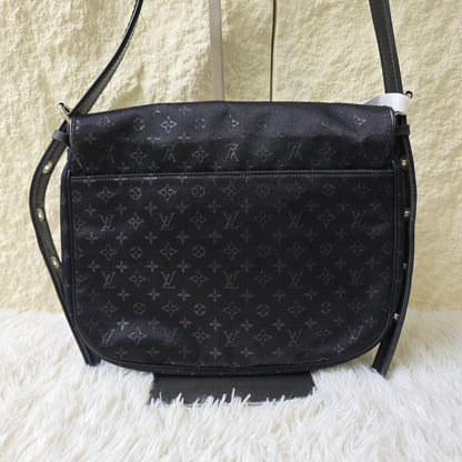 Louis Vuitton Monogram Appliqué Shoulder Bag (Pre-Owned)