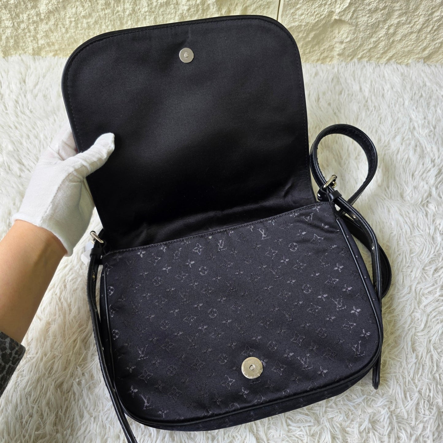 Louis Vuitton Monogram Appliqué Shoulder Bag (Pre-Owned)